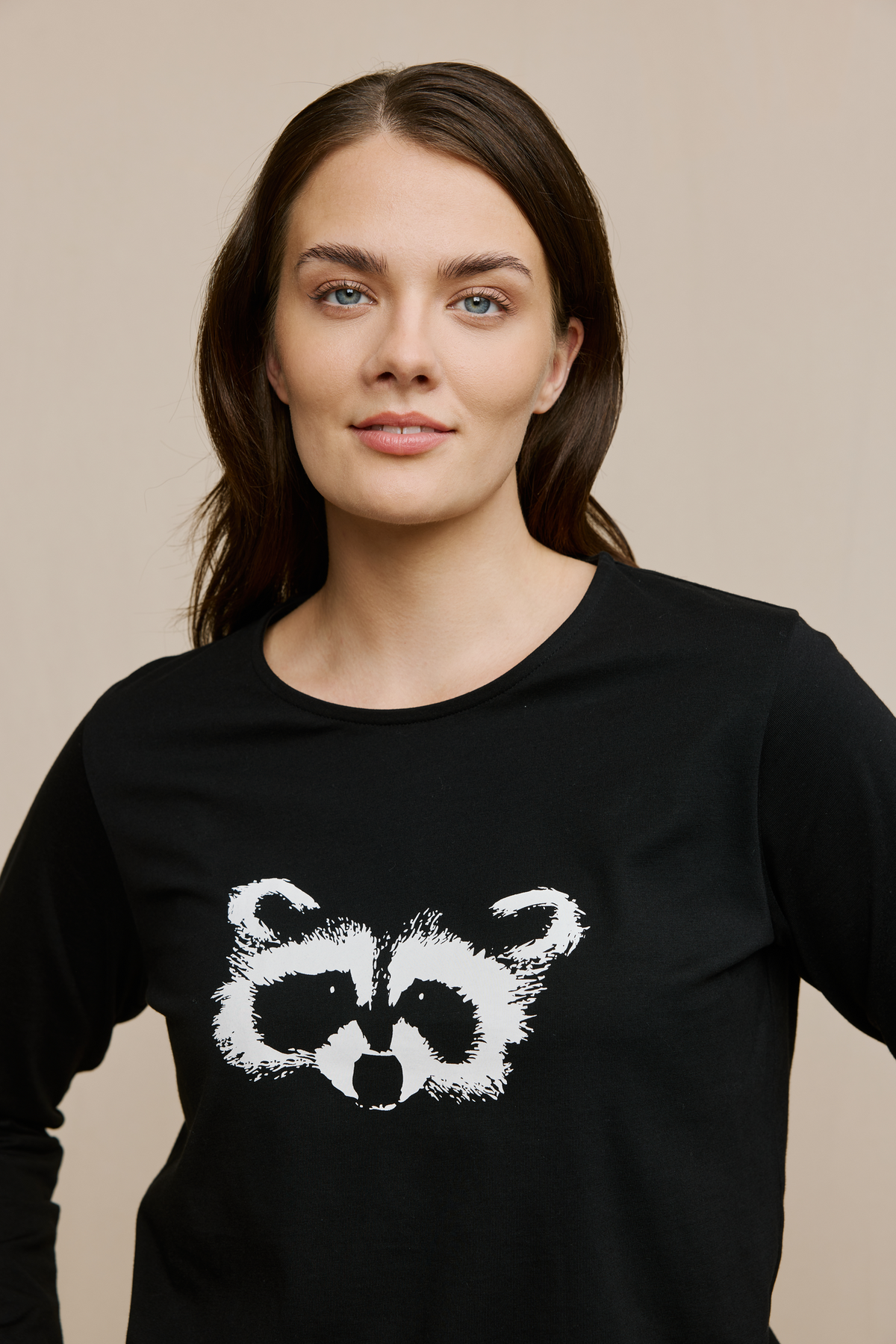 FW22001-999-M_2; Finlayson Pesue Pitkähihainen paita Musta / M 