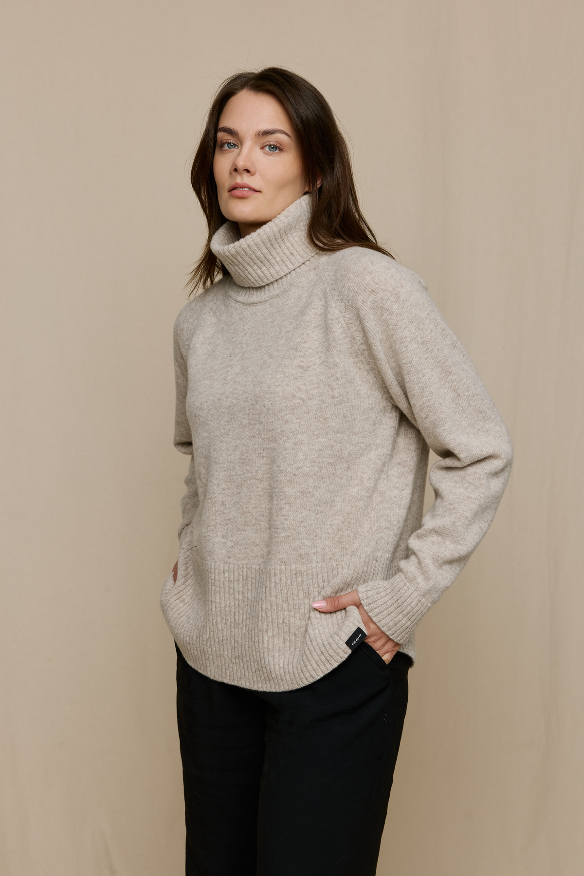 FW51003-121-S_2; Finlayson Saima Neule Vaalea beige / S 