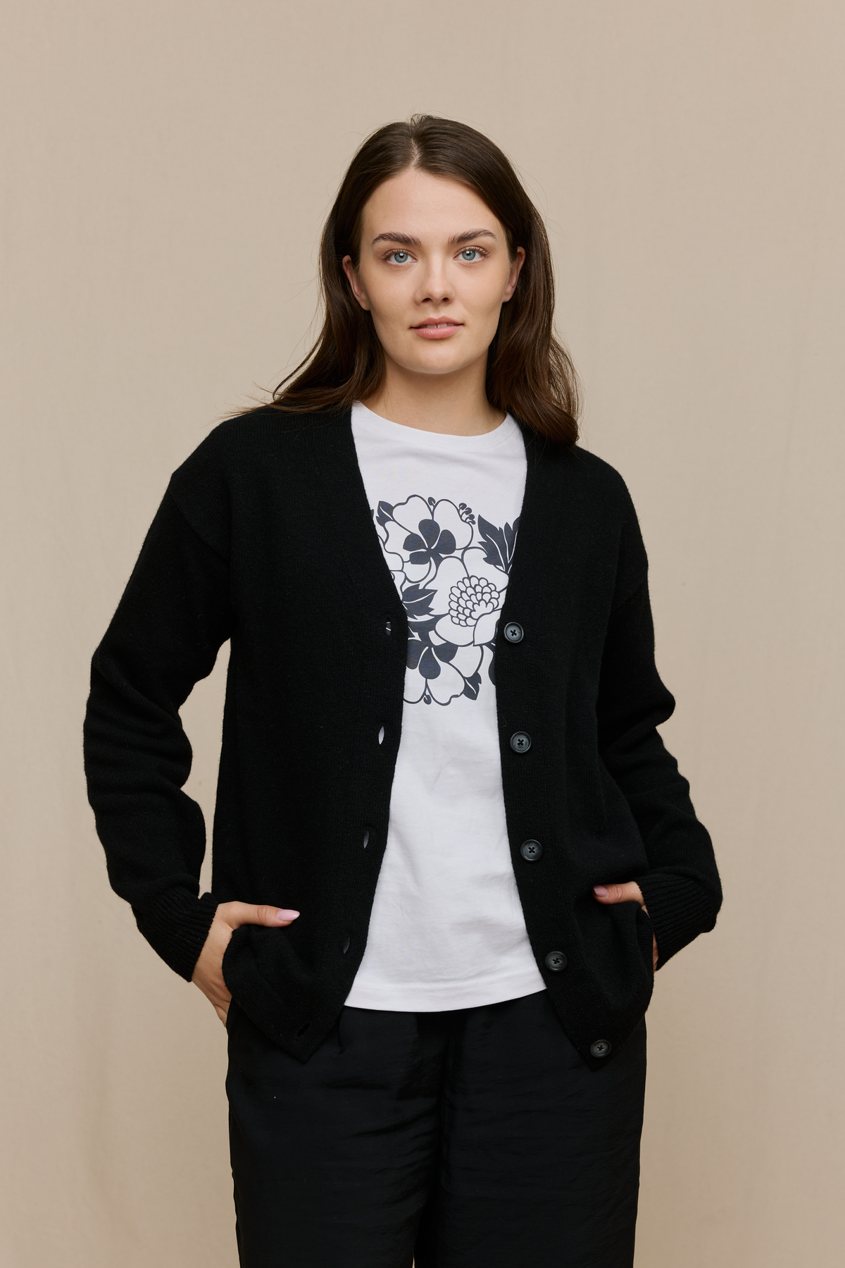 FW51004-999-XL_4; Finlayson Eve Neuletakki Musta / XL 